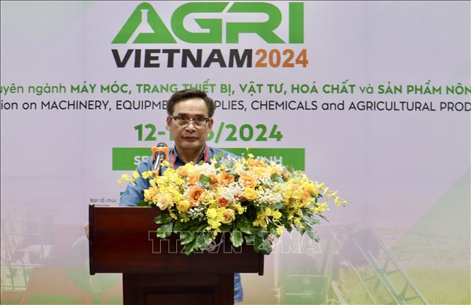 Ông Nguyễn Như Cường, Cục trưởng Cục Trồng trọt, Bộ Nông nghiệp và Phát triển nông thôn phát biểu tại lễ khai mạc Triển lãm. Ảnh: Xuân Anh - TTXVN