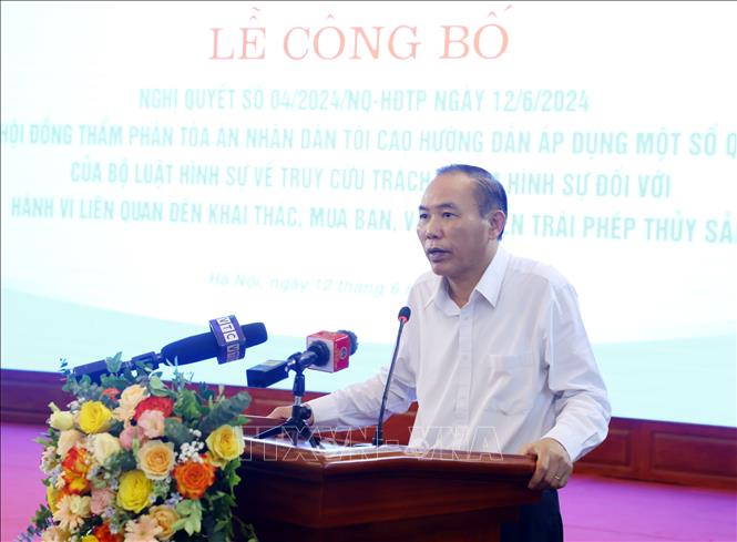 Thứ trưởng Bộ Nông nghiệp và Phát triển nông thôn Phùng Đức Tiến phát biểu. Ảnh: Phạm Kiên - TTXVN