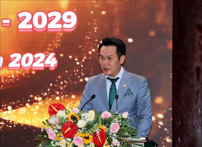 Anh Đặng Hồng Anh, Chủ tịch Hội Doanh nhân Trẻ Việt Nam phát biểu. Ảnh: Phạm Minh Tuấn-TTXVN