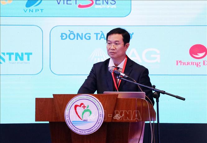 Ông Lê Huy Thạch, Giám đốc Bệnh viện Đa khoa tỉnh Ninh Thuận, phát biểu tại Hội nghị. Ảnh: Công Thử-TTXVN