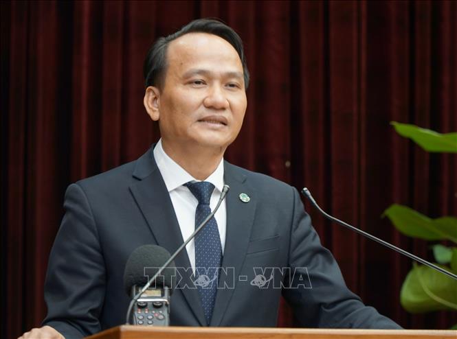 Phó Bí thư Thành ủy Đà Nẵng Nguyễn Đình Vĩnh phát biểu nhận nhiệm vụ. Ảnh: Quốc Dũng - TTXVN