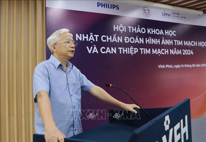 Thầy thuốc nhân dân, Phó Chủ tịch thường trực, Công ty Cổ phần Tập đoàn Lạc Việt Đặng Quang Thanh phát biểu tại hội thảo. Ảnh: Hoàng Hùng -TTXVN