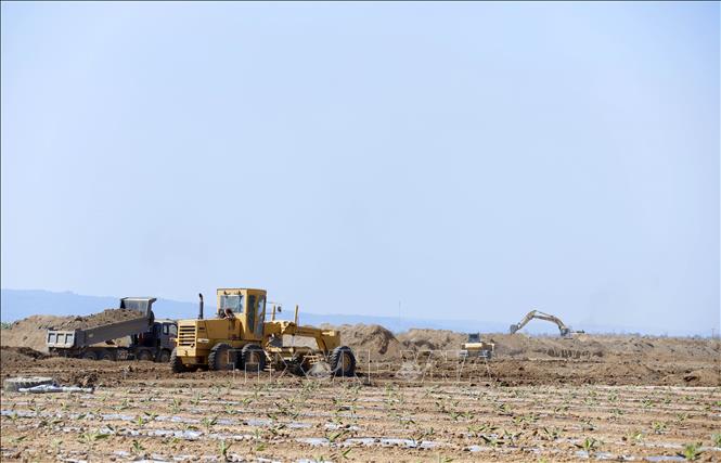 An agricultural complex invested by the South Laos Friendship Co. Ltd of Vietnam in Attapeu and Sekong districts of Laos. VNA Photo: Phạm Kiên 