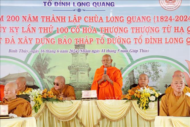Hòa Thượng Đào Như- Trưởng Ban Trị sự Phật giáo Thành phố Cần Thơ phát biểu tại buổi lễ. Ảnh: Thu Hiền - TTXVN
