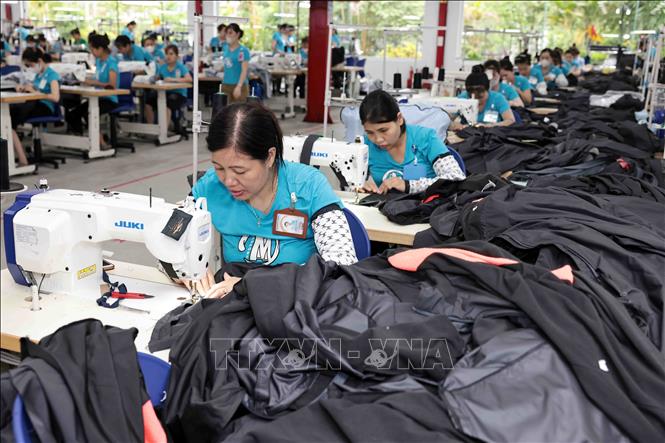Công ty may Maxport Hải Hậu, Nam Định, đơn vị có nhiều giải pháp cho sản xuất xanh, tăng trưởng bền vững. Ảnh: Trần Việt - TTXVN