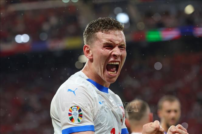 Tiền vệ Lukas Provod của tuyển CH Séc ăn mừng bàn thắng mở tỷ số trận đấu gặp tuyển Bồ Đào Nha. Ảnh: THX/TTXVN