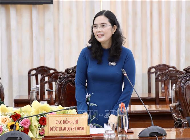 Bà Đặng Thị Hoa Rây, Bí thư Thành ủy Long Xuyên, được điều động, cử giữ chức Chủ tịch Ủy ban MTTQ tỉnh An Giang. Ảnh: Thanh Sang -TTXVN