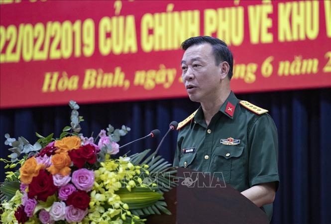 Đại tá Đinh Đình Trường, Chỉ huy trưởng Bộ Chỉ huy Quân sự tỉnh Hòa Bình phát biểu. Ảnh: Trọng Đạt-TTXVN