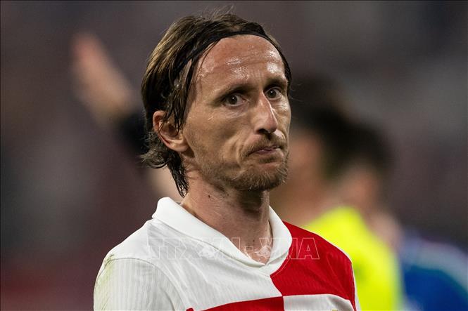 Tiền đạo Croatia Luka Modric ghi bàn thắng mở màn nhưng vẫn không thể giúp đội nhà giành được 3 điểm trước tuyển Italy. Ảnh: THX/TTXVN