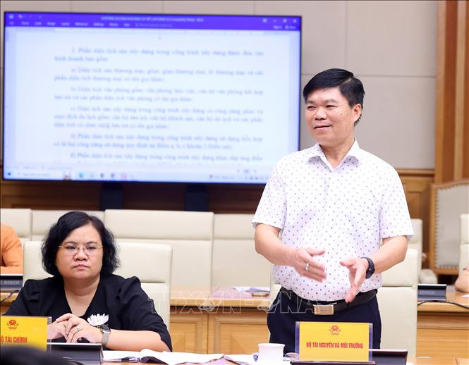 Đại diện Bộ Tài nguyên và Môi trường phát biểu. Ảnh: Văn Điệp – TTXVN