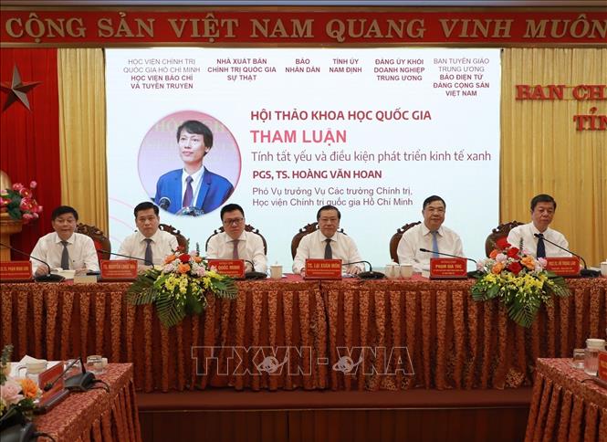 Chủ toạ Hội thảo. Ảnh: Công Luật-TTXVN