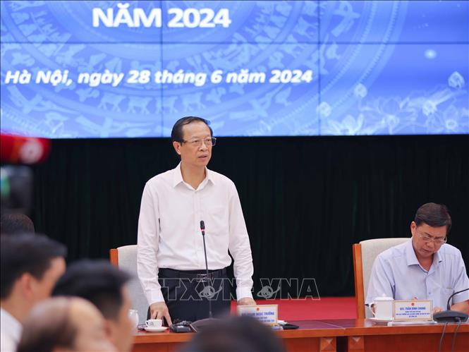 Thứ trưởng Bộ Giáo dục và Đào tạo Phạm Ngọc Thưởng, Trưởng Ban Chỉ đạo cấp quốc gia kỳ thi tốt nghiệp THPT năm 2024 phát biểu. Ảnh: Thanh Tùng - TTXVN 