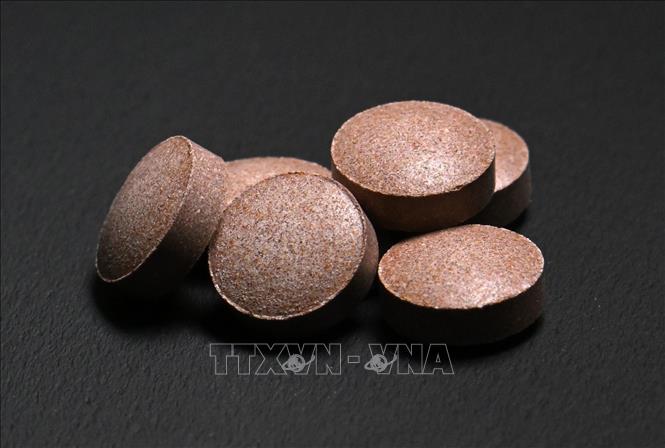 Thực phẩm bổ sung men gạo đỏ (beni koji) của Công ty dược phẩm Kobayashi. Ảnh: Kyodo/TTXVN
