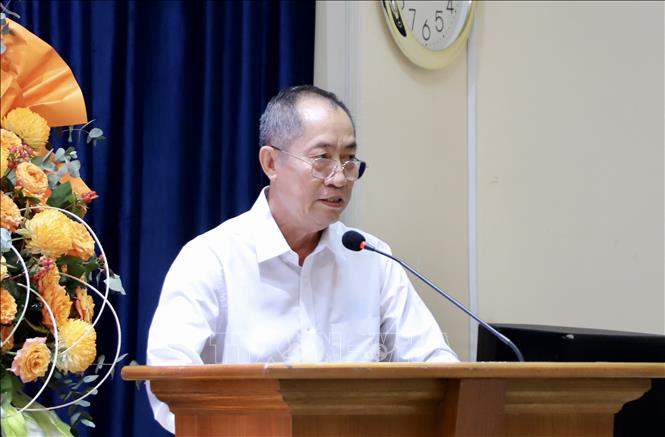Tiến sỹ Võ Văn Hải, Phó Chủ tịch Hội Khoa học, Kinh tế và Quản lý Thành phố Hồ Chí Minh, Chủ nhiệm Dự án “Nước ngọt cho Đồng bằng sông Cửu Long” phát biểu tại hội thảo. Ảnh: Hồng Giang - TTXVN.