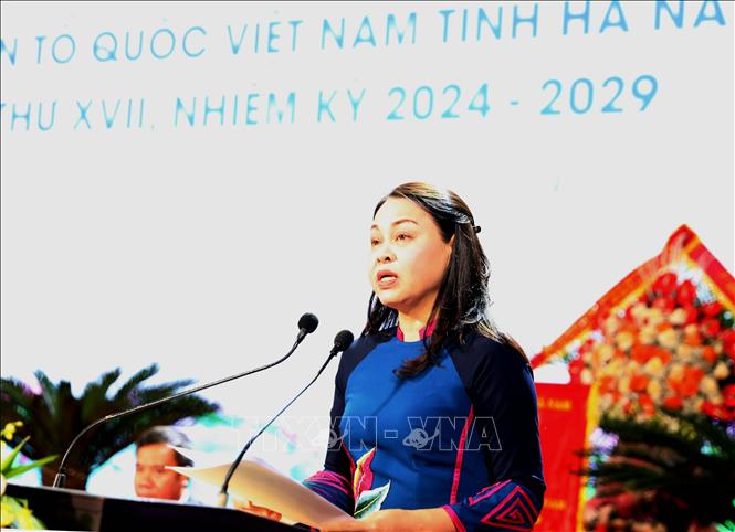 Đồng chí Nguyễn Thị Thu Hà, Ủy viên Trung ương Đảng, Phó Chủ tịch - Tổng Thư ký Ủy ban Trung ương MTTQ Việt Nam phát biểu chỉ đạo tại Đại hội. Ảnh: Đại Nghĩa - TTXVN 