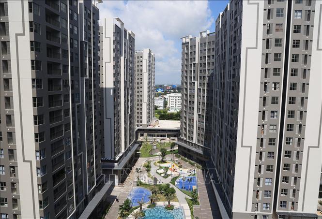 Nhu cầu mua căn hộ chung cư ở Thành phố Hồ Chí Minh tăng mạnh. Ảnh: Hồng Đạt - TTXVN