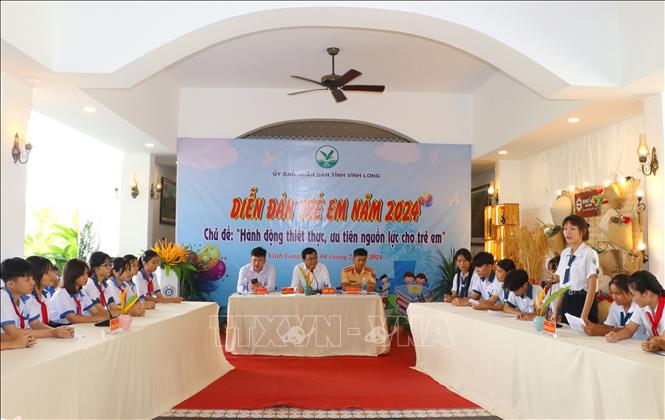 Quang cảnh một phiên thảo luận tại diễn đàn. Ảnh: Lê Thúy Hằng - TTXVN