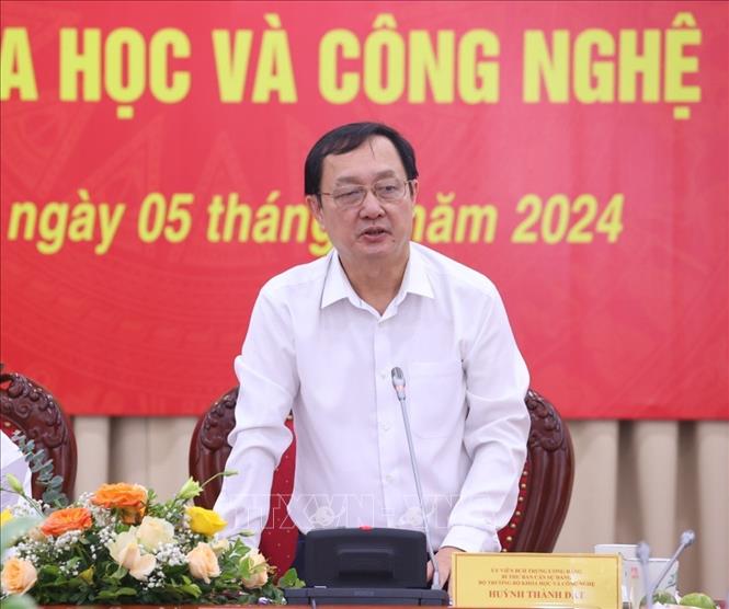 Đồng chí Huỳnh Thành Đạt, Ủy viên Trung ương Đảng, Bí thư Ban cán sự đảng, Bộ trưởng Bộ Khoa học và Công nghệ phát biểu. Ảnh: Văn Điệp – TTXVN