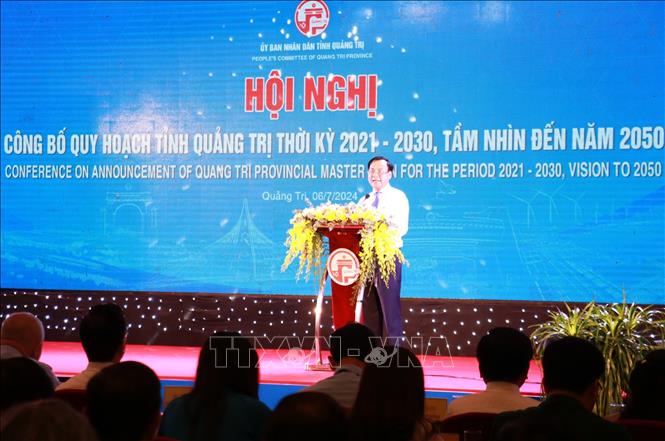 Chủ tịch UBND tỉnh Quảng Trị Võ Văn Hưng phát biểu tại Hội nghị. Ảnh: Nguyên Lý-TTXVN