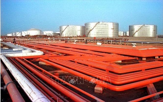 Cơ sở khai thác dầu của Iran tại thành phố Bandar-Abbas. Ảnh: Getty Images/ TTXVN