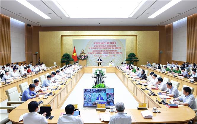 Hội nghị sơ kết 6 tháng Uỷ ban Quốc gia về chuyển đổi số và Đề án 06. Ảnh: Dương Giang-TTXVN
