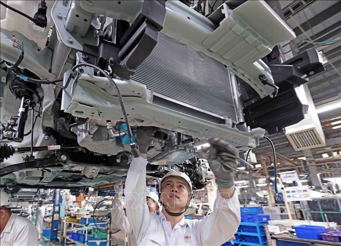 Dây chuyền lắp ráp ô tô tại nhà máy Honda Phúc Yên, Vĩnh Phúc. Ảnh: Trần Việt - TTXVN