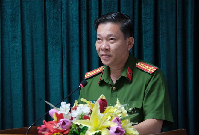 Đại tá Trần Hoàng Độ, Phó Giám đốc Công an thành phố Cần Thơ phát biểu tại Hội nghị. Ảnh: Thanh Liêm - TTXVN