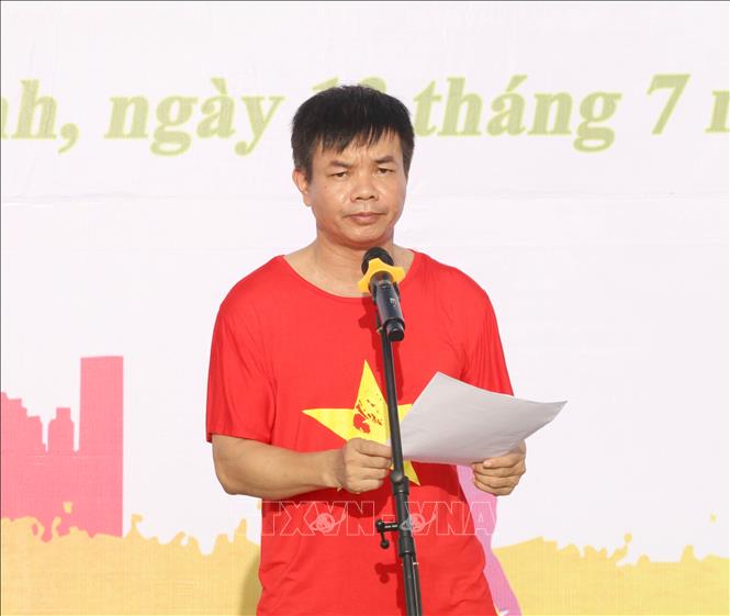 Ông Ngô Ngọc Quang, Phó Giám đốc Sở Y tế phát biểu tại lễ trao giải. Ảnh: Thùy Dung - TTXVN
