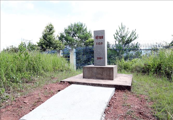 Cột mốc số 1159, xã Thanh Lòa, huyện Cao Lộc, tỉnh Lạng Sơn. Ảnh: Văn Đạt - TTXVN