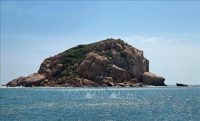 Rua islet, a remote islet in Vinh Hy Bay, Ninh Thuan province. VNA Photo: Nguyễn Thành