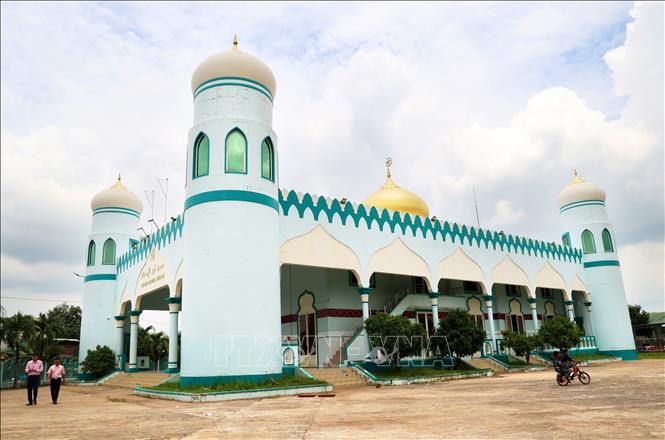 Thánh đường Masjid Nourul Ehsaan tại ấp 4, xã Xuân Hưng (Xuân Lộc, Đồng Nai). Ảnh: Hồng Đạt - TTXVN
