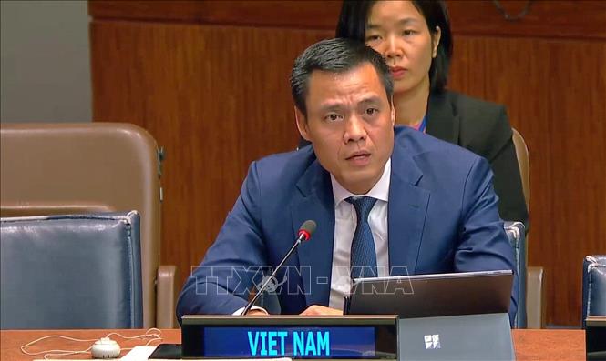 Đại sứ Đặng Hoàng Giang, Trưởng Phái đoàn thường trực Việt Nam tại Liên hợp quốc (LHQ), phát biểu tại phiên họp. Ảnh: Thanh Tuấn - Phóng viên TTXVN tại Mỹ
