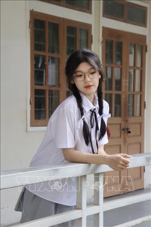 Phan Thị Vân Anh, 1 trong 5 thủ khoa khối C00 Hà Tĩnh. Ảnh: TTXVN phát