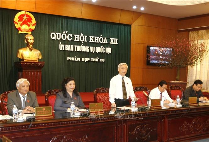 Chủ tịch Quốc hội Nguyễn Phú Trọng phát biểu khai mạc Phiên họp thứ 28 của Uỷ ban Thường vụ Quốc hội khoá XII (Hà Nội, 9/2/2010). Ảnh: Trí Dũng - TTXVN