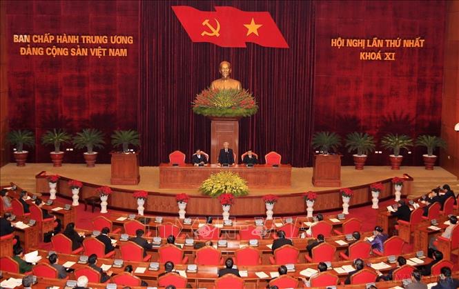 Tổng Bí thư Nguyễn Phú Trọng phát biểu tại Hội nghị lần thứ nhất Ban Chấp hành Trung ương Đảng khóa XI (Hà Nội, 18/1/2011). Ảnh: Thống Nhất - TTXVN