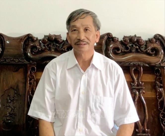 Ông Nguyễn Quốc Khánh (Bí thư chi bộ, Trưởng khu phố 1, phường Trần Phú, thành phố Móng Cái, tỉnh Quảng Ninh) bày tỏ lòng tiếc thương vô hạn với Tổng Bí thư Nguyễn Phú Trọng. Ảnh: TTXVN phát