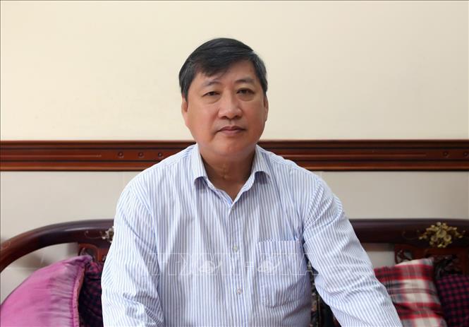 Đảng viên Nguyễn Văn Dương, Bí thư Chi bộ khu dân cư Xuân Đán 5, quận Thanh Khê, thành phố Đà Nẵng chia sẻ tình cảm và sự tiếc thương vô hạn trước sự ra đi của Tổng Bí thư Nguyễn Phú Trọng. Ảnh: Trần Lê Lâm - TTXVN