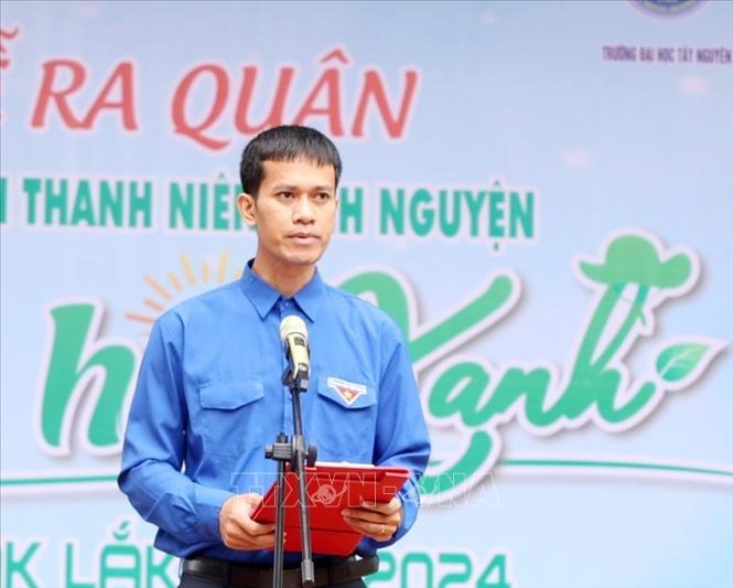 Anh Y Lê Pas Tơr, Phó Bí thư Thường trực Tỉnh đoàn, Chủ tịch Hội Liên hiệp Thanh niên Việt Nam tỉnh Đắk Lắk nguyện một lòng noi gương Tổng Bí thư Nguyễn Phú Trọng. Ảnh: Hoài Thu – TTXVN
