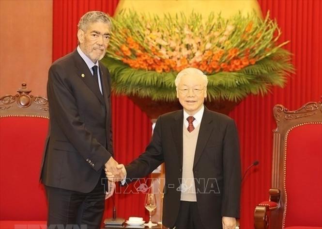 Tổng Bí thư Nguyễn Phú Trọng tiếp ông José Miguel Mejía Abreu, Tổng Bí thư Đảng Phong trào Cánh tả Thống nhất (MIU) Cộng hòa Dominicana trong chuyến thăm Việt Nam, ngày 21/2/2023. Ảnh: Trí Dũng - TTXVN