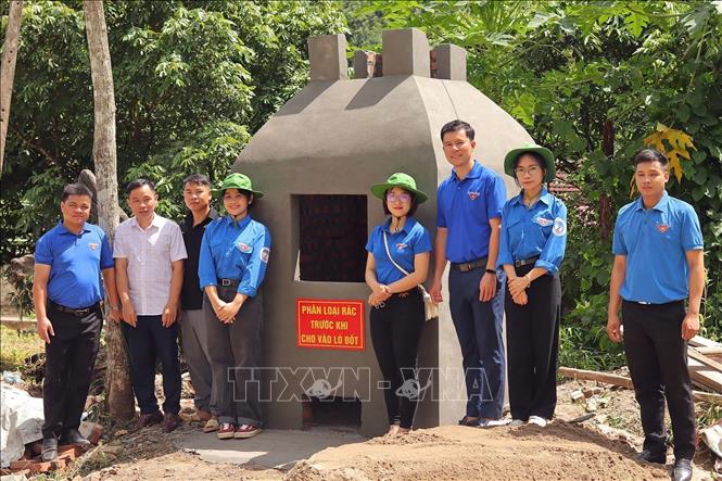 Lò xử lý rác thải được hỗ trợ. Ảnh: Anh Tuấn – TTXVN