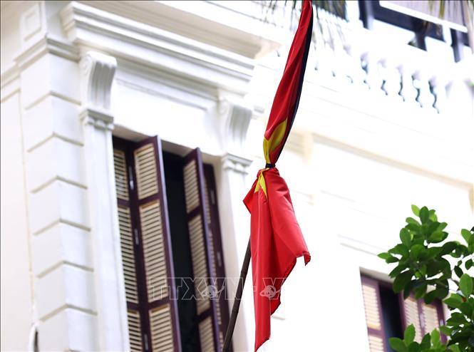 Hội Nhà báo Việt Nam treo cờ rủ tưởng nhớ Tổng Bí thư Nguyễn Phú Trọng. Ảnh: Văn Điệp – TTXVN