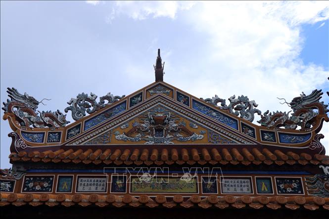 Điện Thái Hoà đã hoàn thành việc lợp mái và trang trí bên ngoài. Ảnh: Đỗ Trưởng - TTXVN