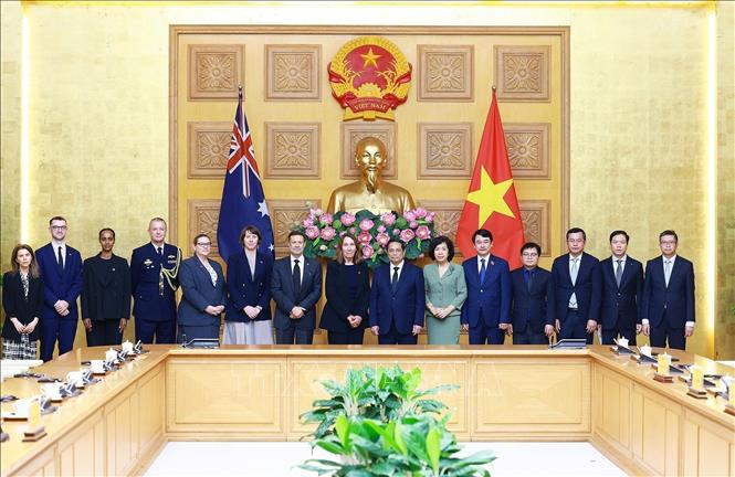 Prime Minister Pham Minh Chinh receives President of the Australian Senate Sue Lines. VNA Photo: Dương Giang
