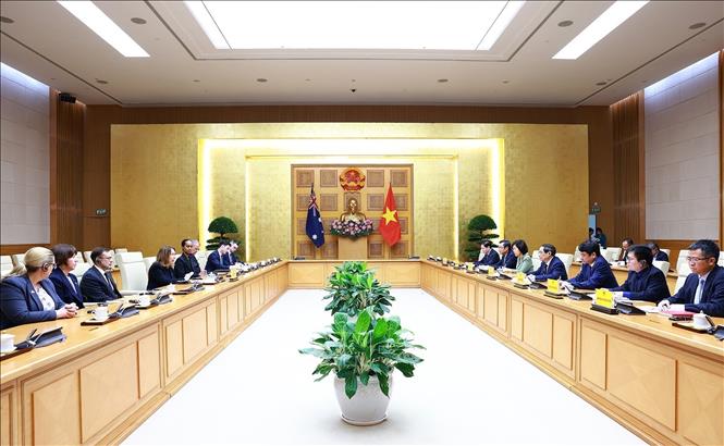 Prime Minister Pham Minh Chinh receives President of the Australian Senate Sue Lines. VNA Photo: Dương Giang