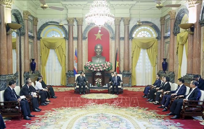 Chủ tịch nước Tô Lâm tiếp Chủ tịch Đảng Nhân dân Campuchia, Chủ tịch Thượng viện Vương quốc Campuchia Samdech Hun Sen. Ảnh: Nhan Sáng-TTXVN