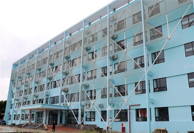 Khu nhà điều trị của Trung tâm y tế huyện Võ Nhai. Ảnh: Hoàng Nguyên - TTXVN
