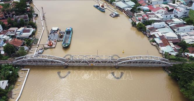 Cầu Rạch Cát bắc qua sông Đồng Nai nối trung tâm thành phố Biên Hòa với Cù Lao Phố (nay là phường Hiệp Hòa). Ảnh: Sỹ Tuyên - TTXVN