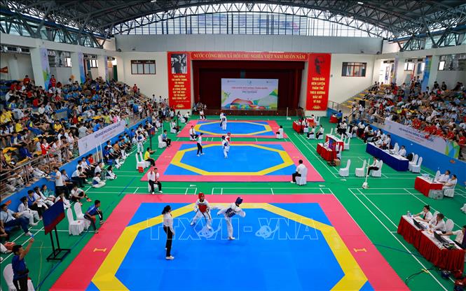 Thi đấu môn Taekwondo trong Hội khỏe Phù Đổng toàn quốc lần thứ X, được tổ chức tại thành phố Hải Phòng. Ảnh: Thanh Tùng - TTXVN