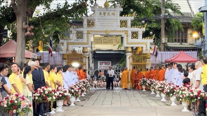 Buổi lễ được tổ chức tại chùa Khánh Vân, một trong nhiều ngôi chùa Việt cổ ở thủ đô Bangkok, Thái Lan. Ảnh: TTXVN phát