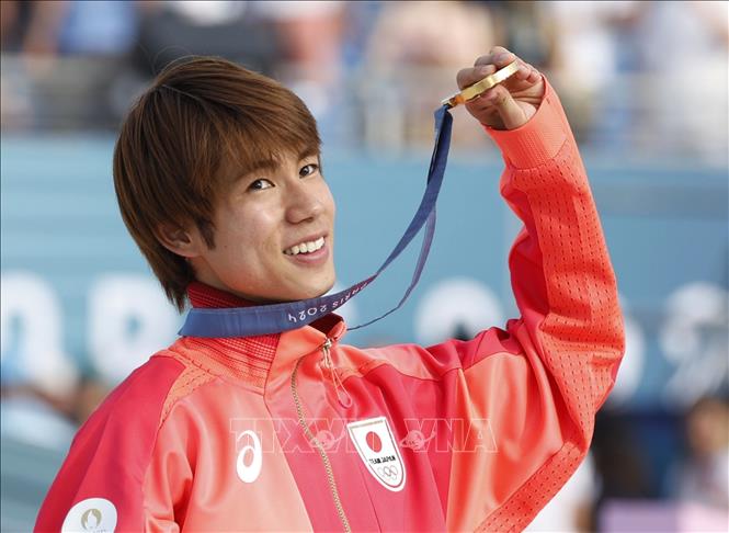 VĐV Yuto Horigome của Nhật Bản giành HCV nội dung trượt ván đường phố nam tại Olympic 2024 ở Paris, Pháp ngày 29/7/2024. Ảnh: Kyodo/TTXVN